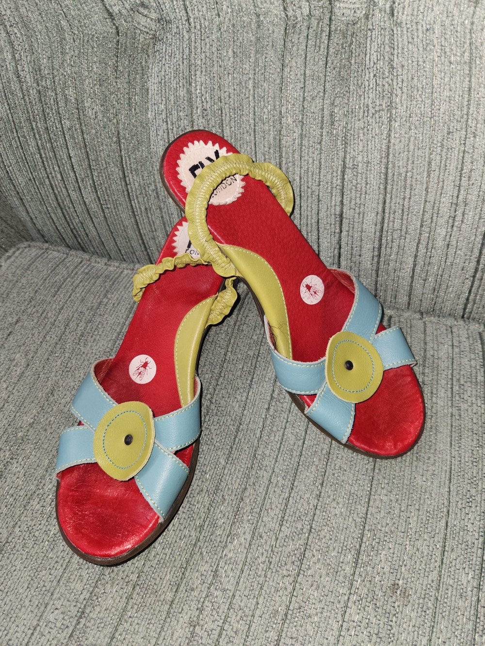🍉Fly London 40 Sandals